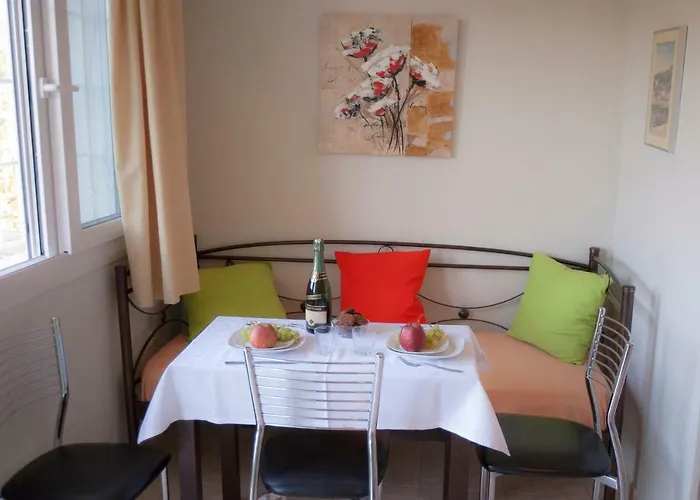 Deep Blue-apartment Selana Sea View